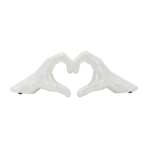 Escultura De Manos En Corazón