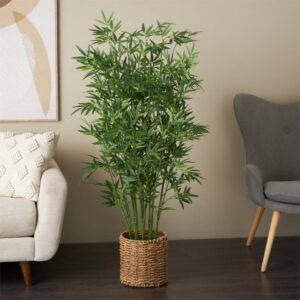 Planta artificial tipo bambú con canasta natural
